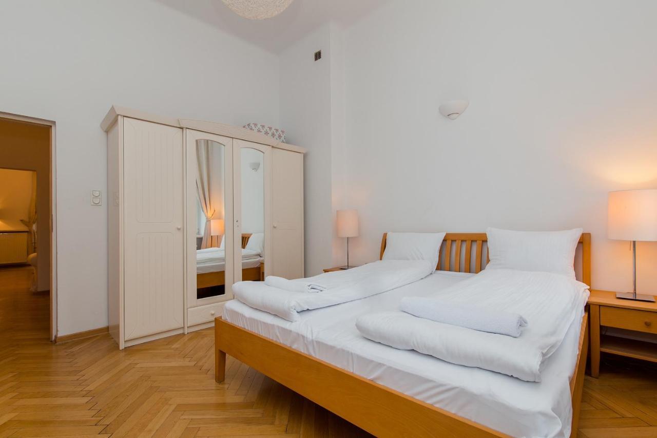 Shortstaypoland Boduena Warschau Exterior foto